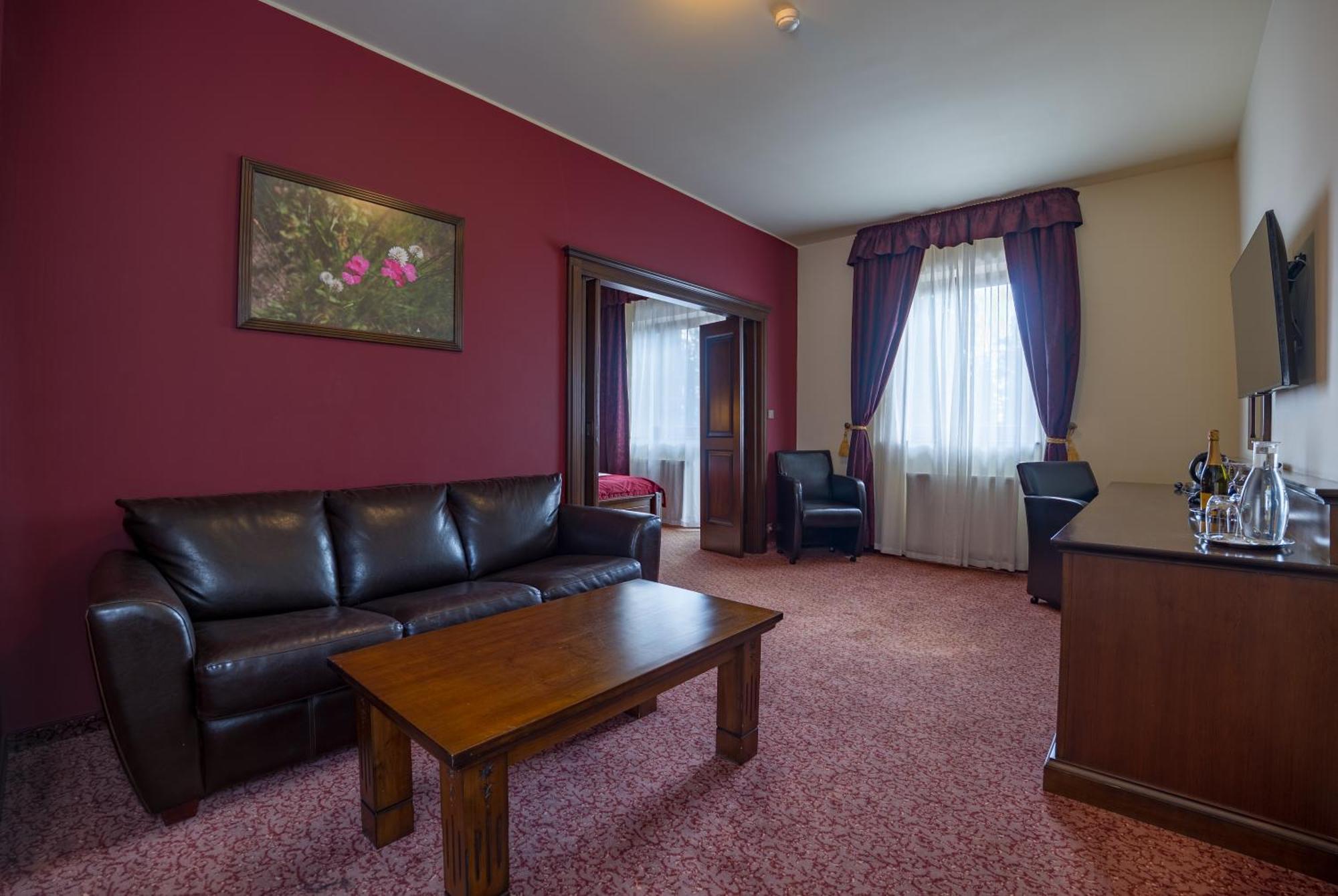 Aplend Wellness Hotel Borovica Štrbské Pleso Buitenkant foto