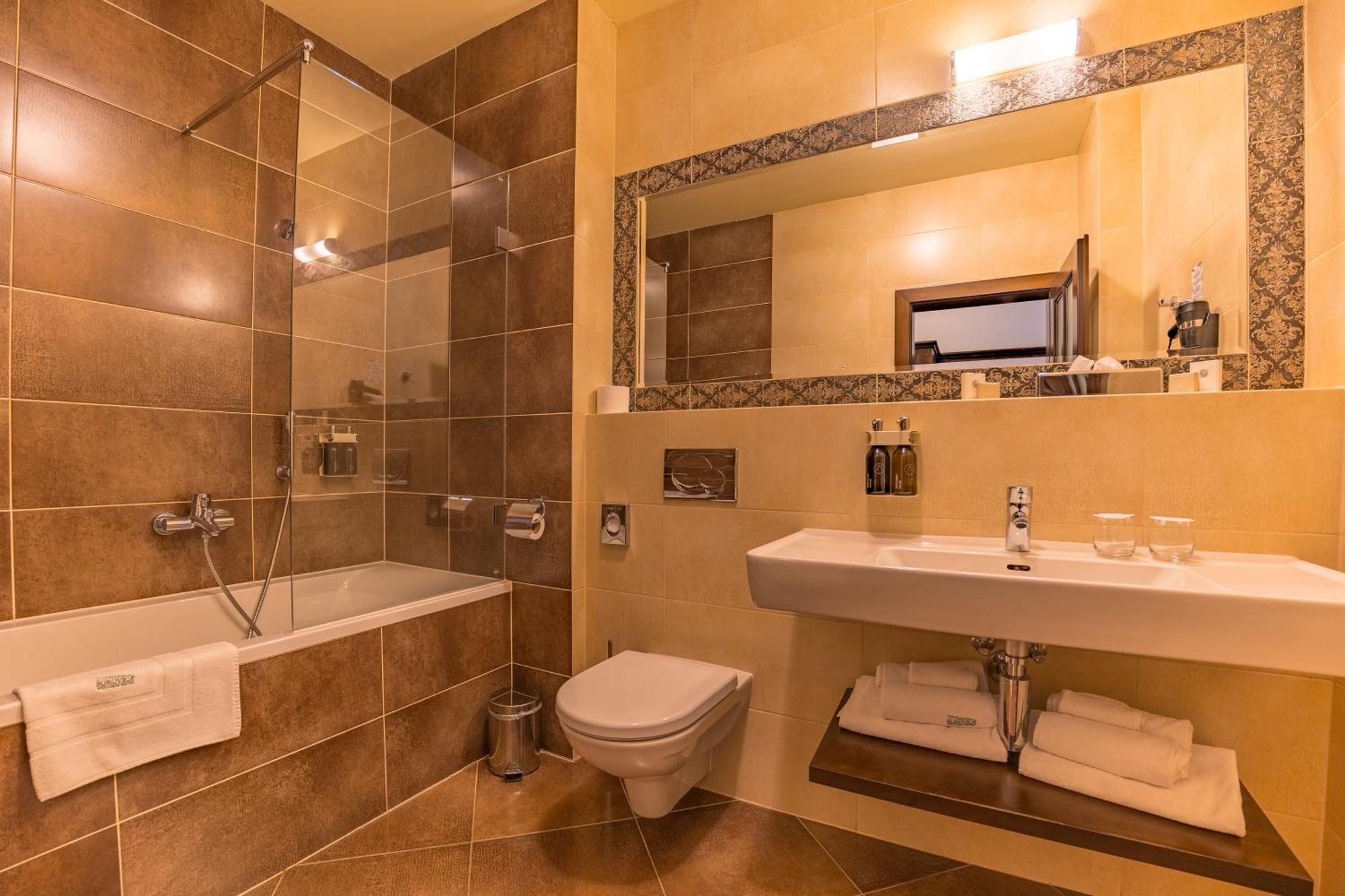 Aplend Wellness Hotel Borovica Štrbské Pleso Buitenkant foto